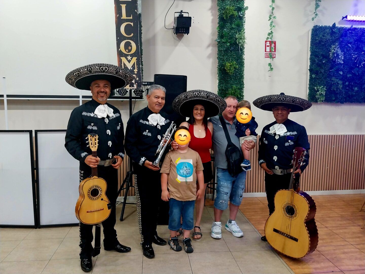 Cumpleaños con el Mariachi MiB en la Llagosta Barcelona 